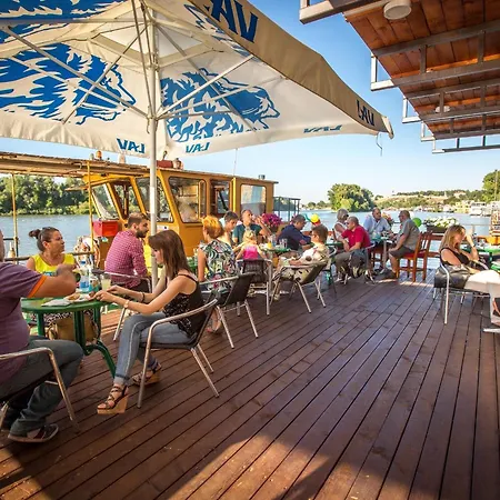 House Хостел *