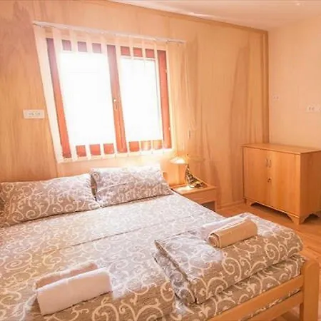 Hostel House *